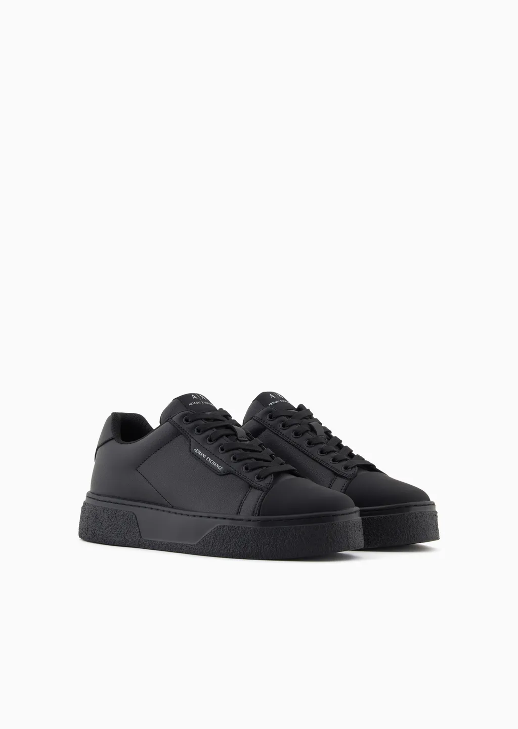 Round Toe Low Top Sneakers