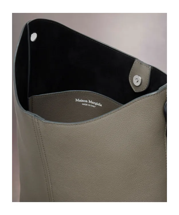 Dress-Age Dual-Strap Leather Shoulder Bag