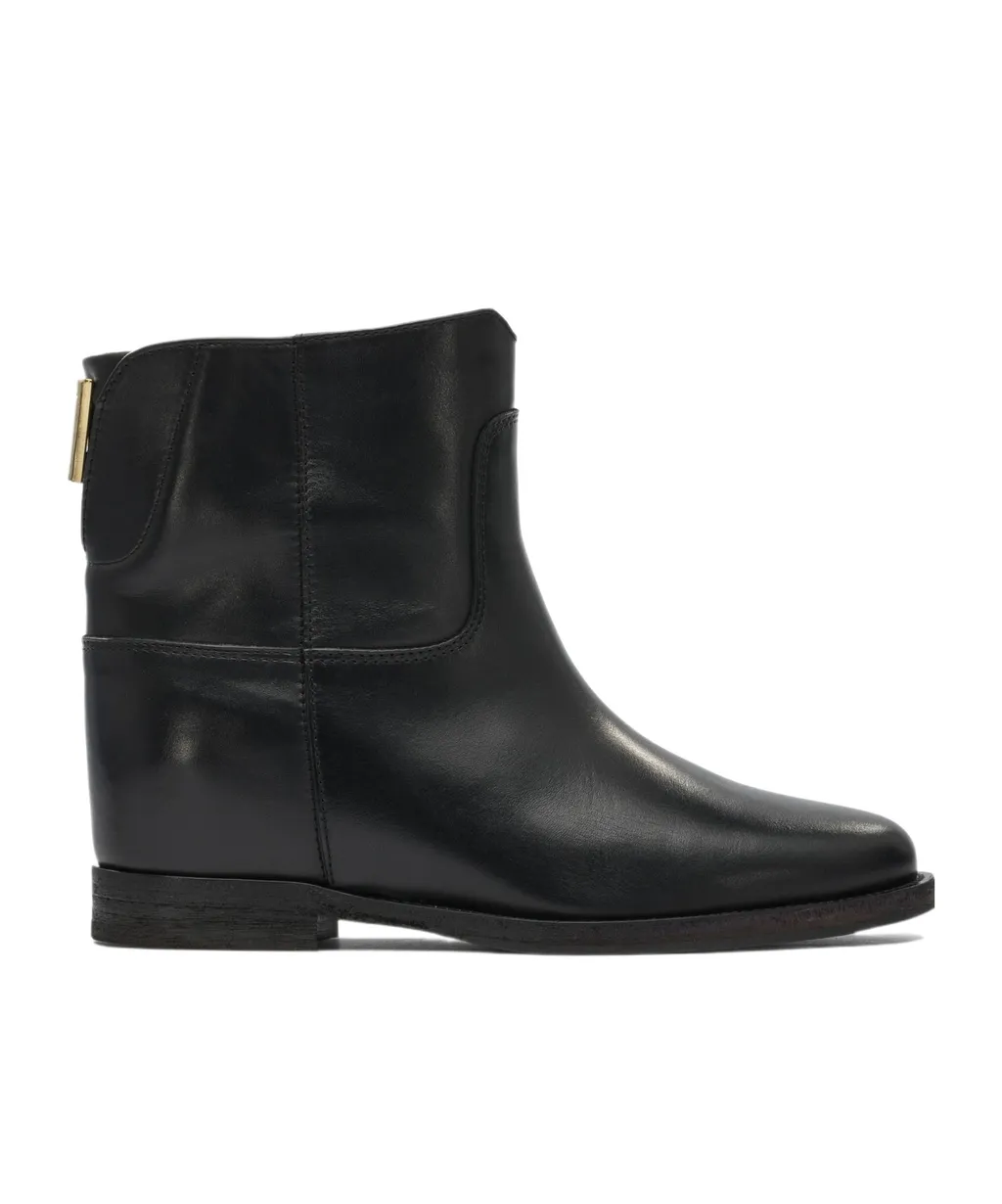 Round-Toe Ankle Boots