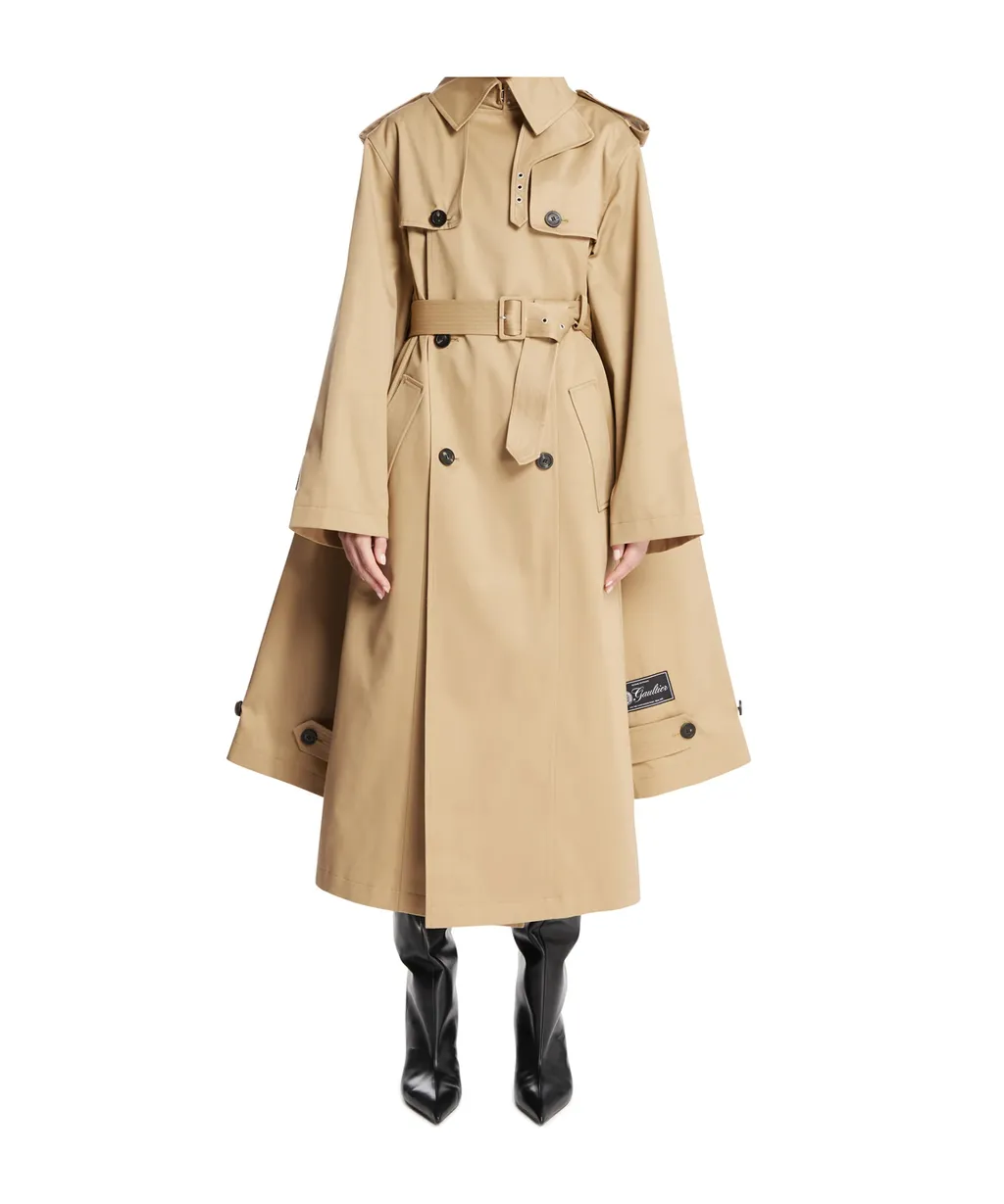 Long-Sleeved Hooded Windbreaker