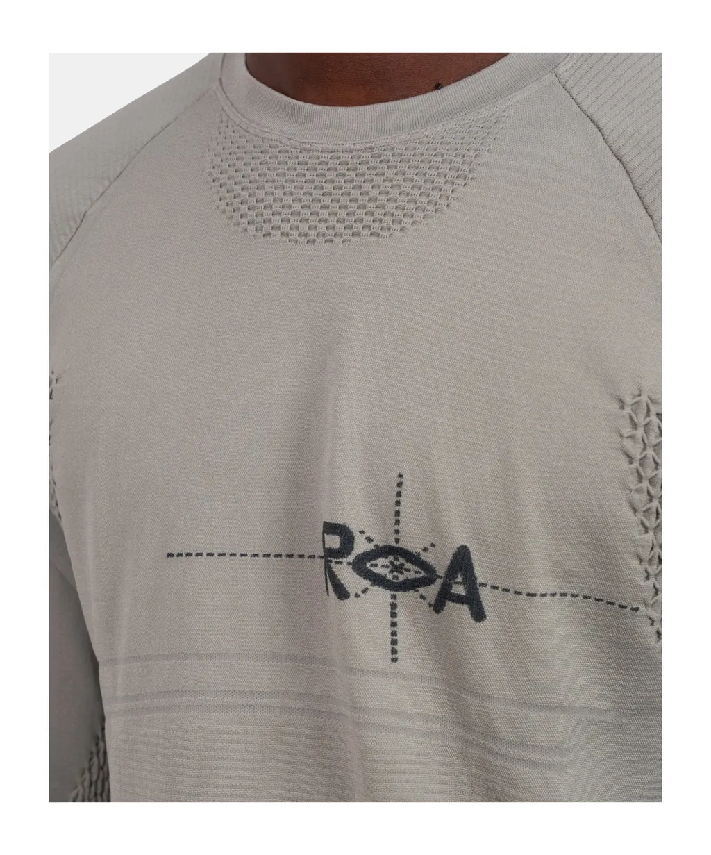 Seamless Long-Sleeve T-Shirt