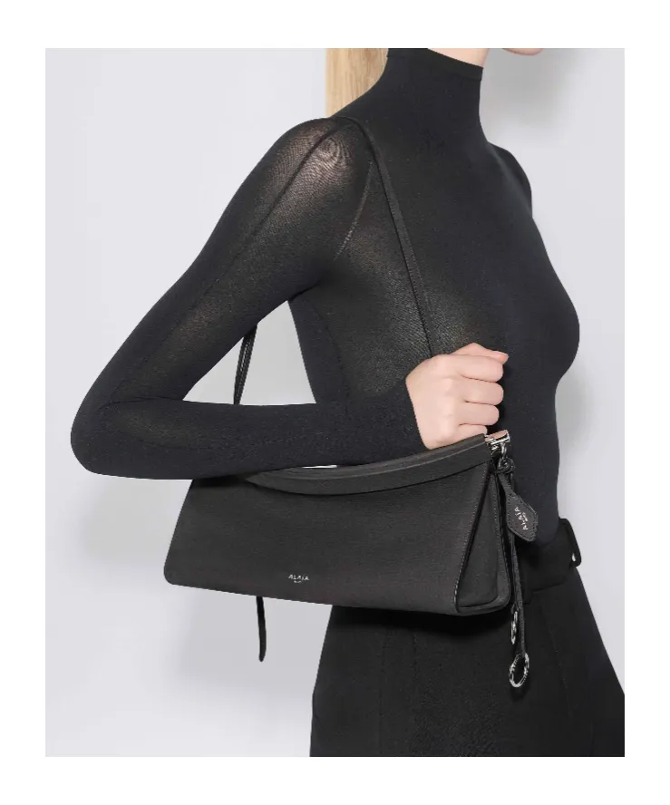 Alaa Le Click East West Medium Shoulder Bag