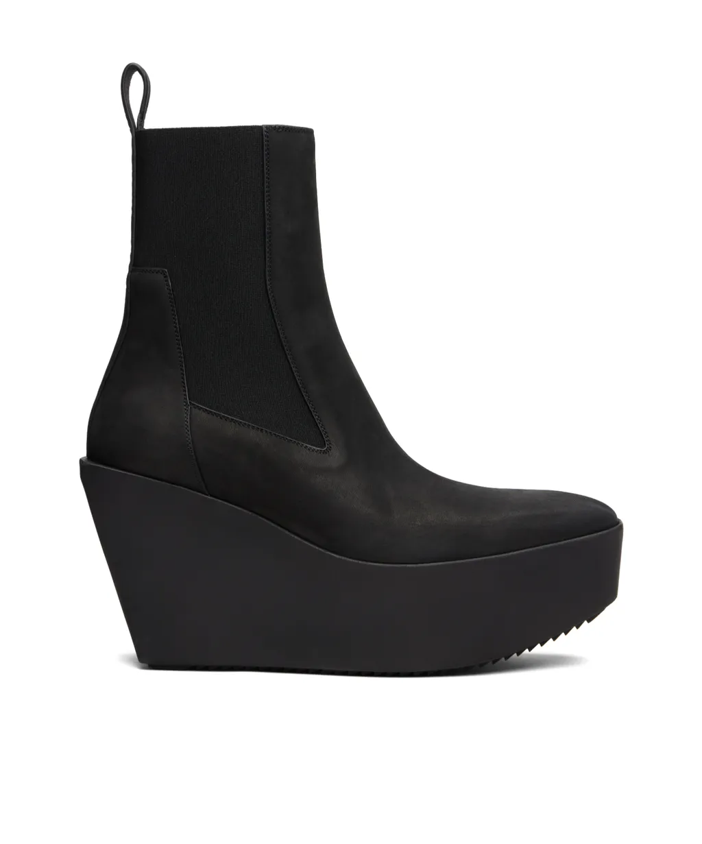 Thick-Soled Chelsea Boots