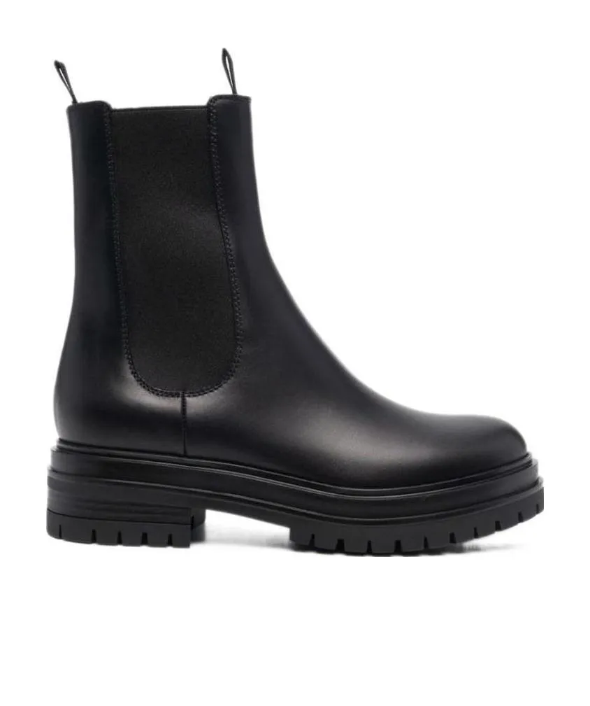 Gianvito Rossi Round-Toe Ankle Chelsea Boots