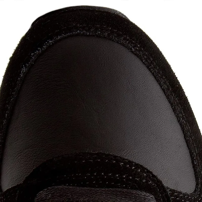 Casual Sports Shoes