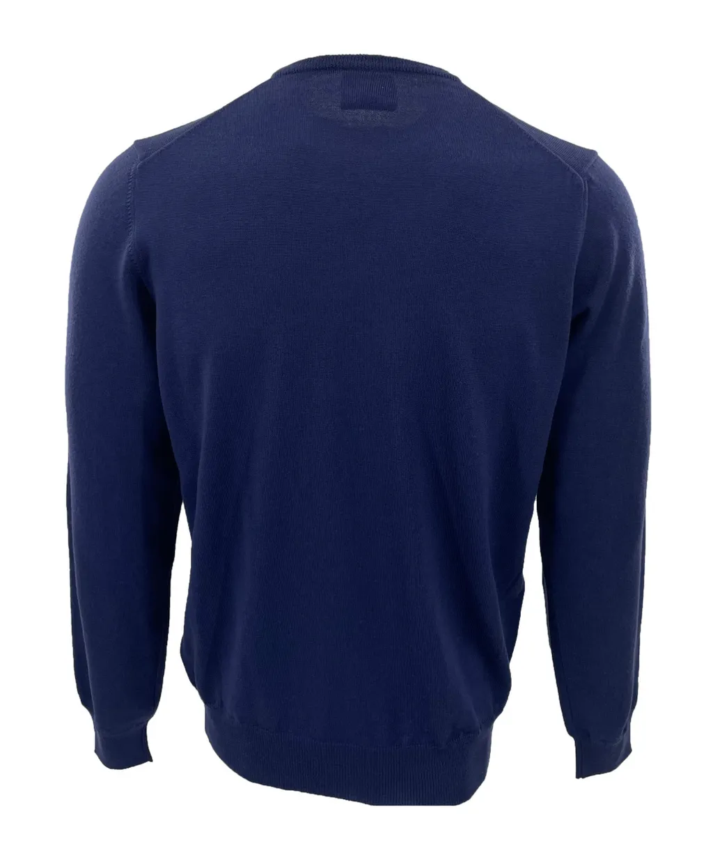 Round-Neck Long-Sleeved Sweater