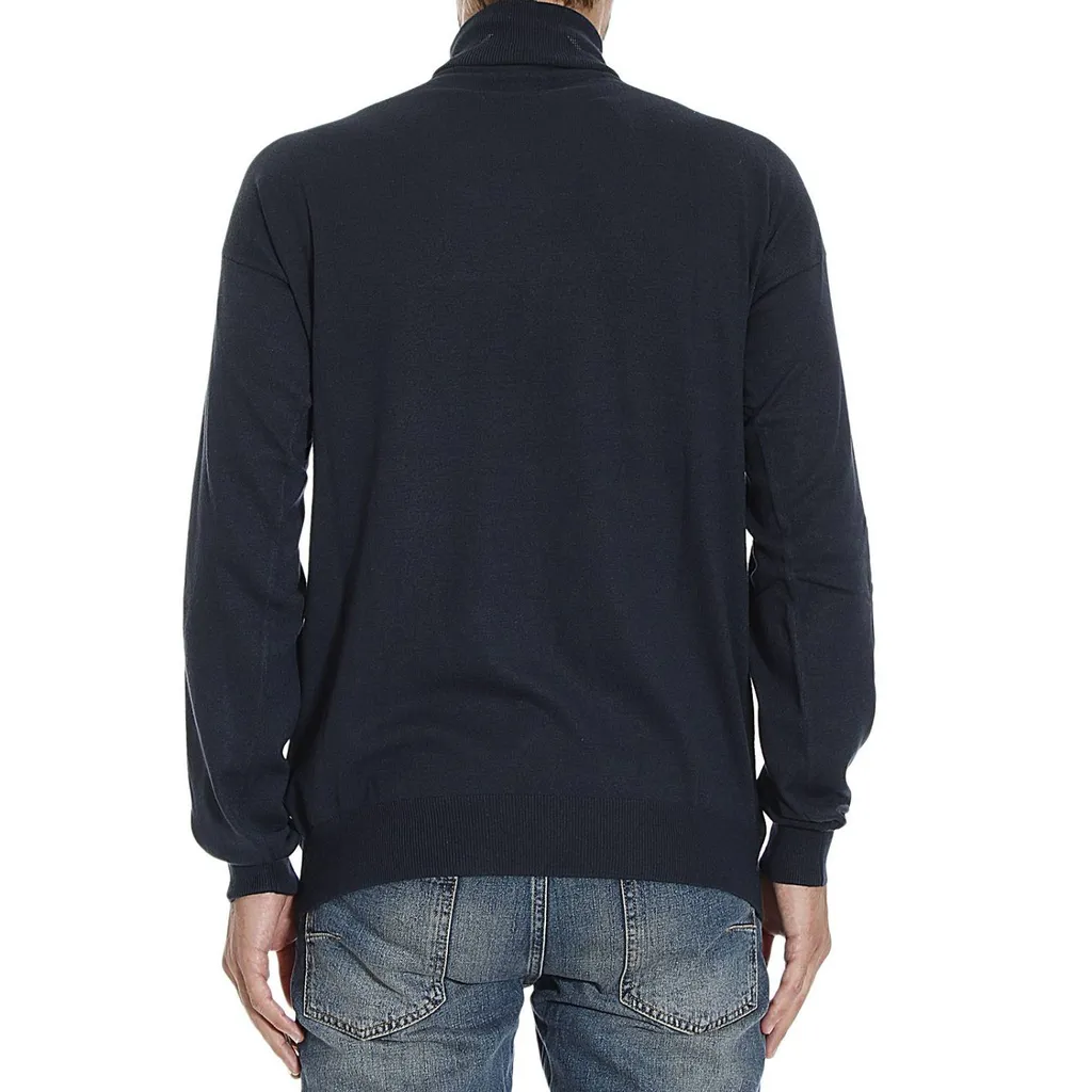 High-Necked Pullover