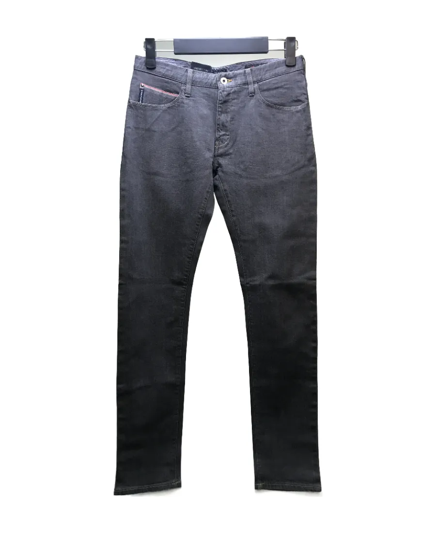Straight Jeans
