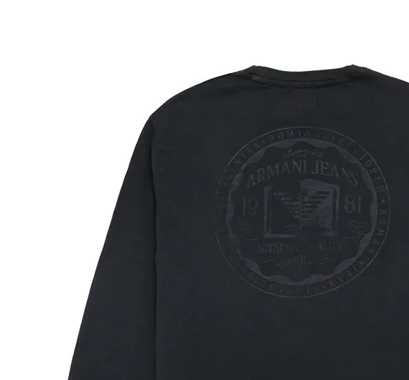 Detail Long-Sleeved T-Shirt