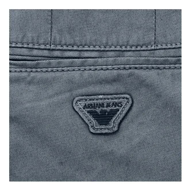 Tapered Jeans