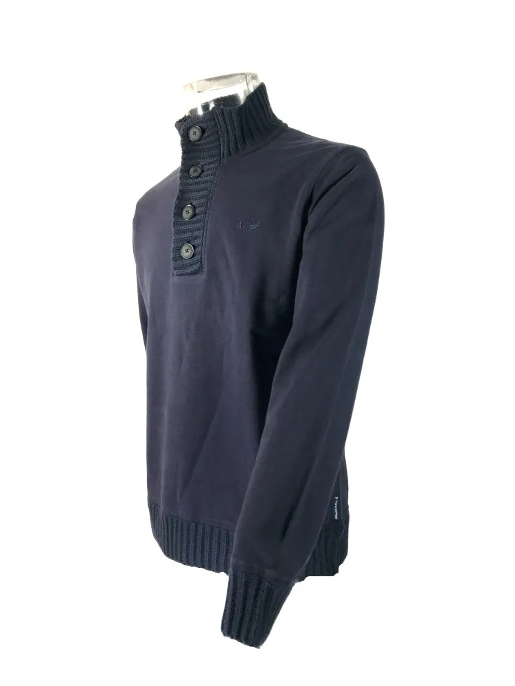 High-Necked Long-Sleeved Sweater