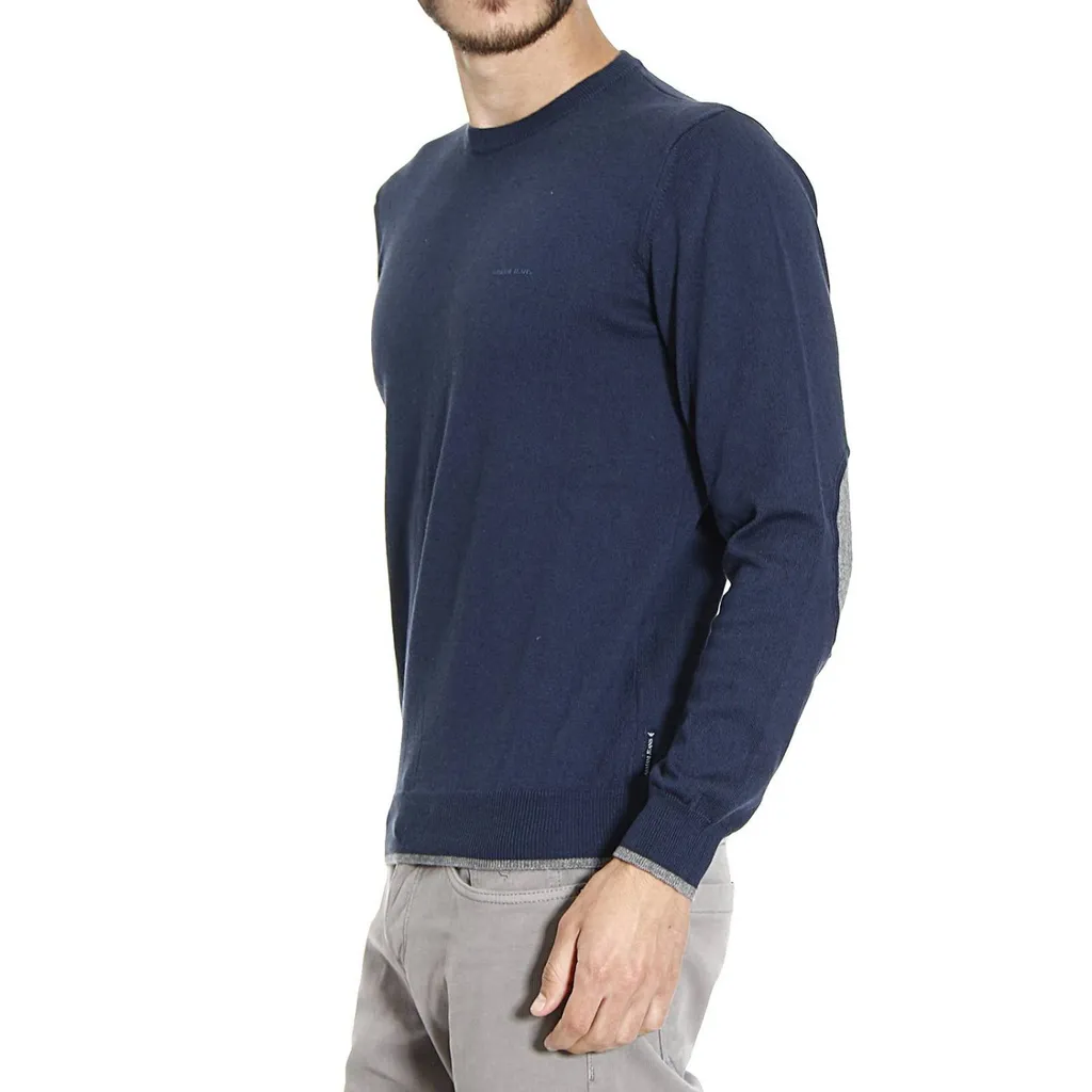 Round-Necked Logo Pullover