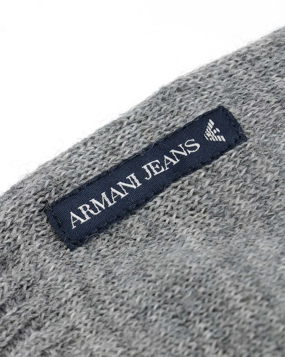 Round Neckline And Pullover