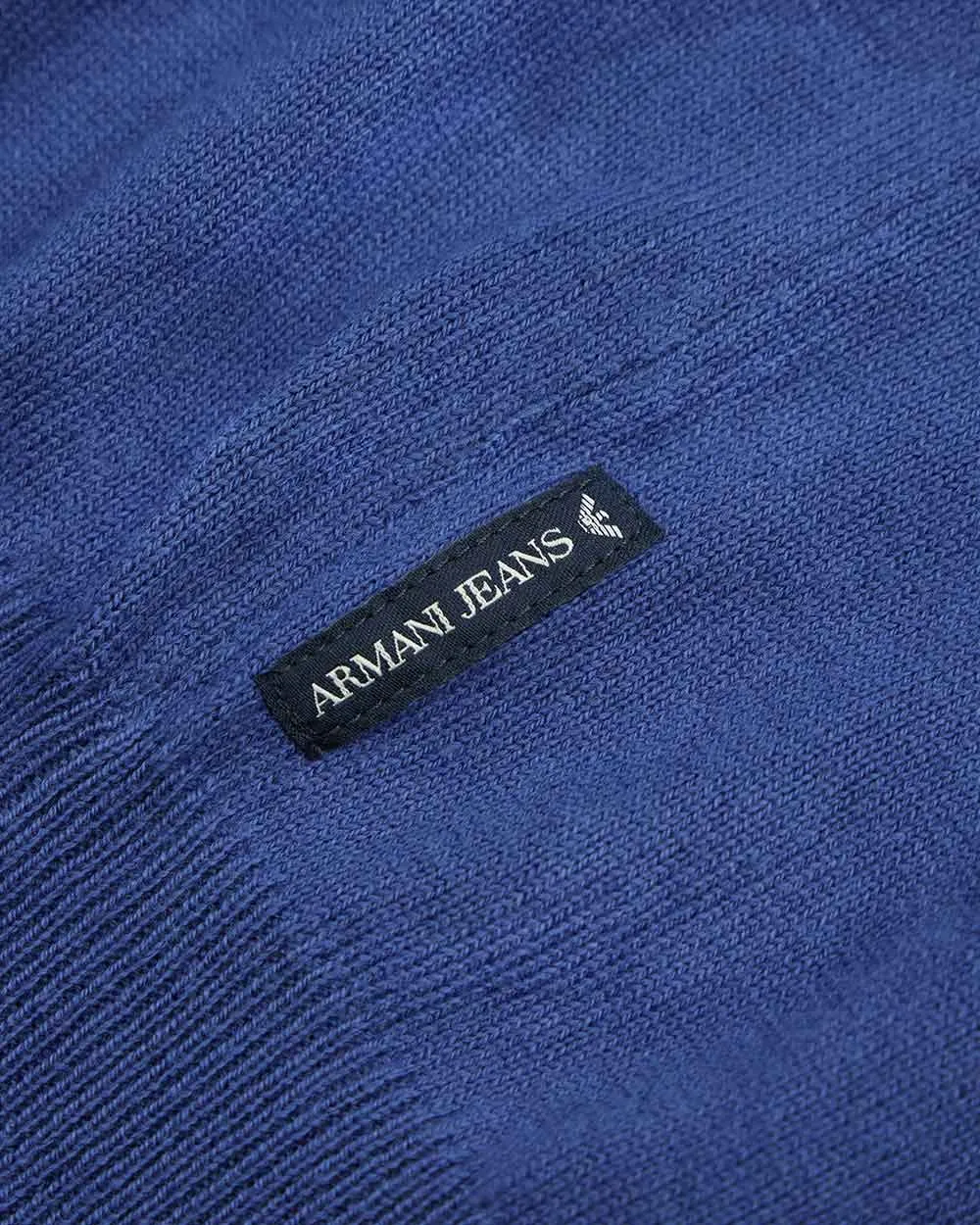 V-Neck Pullover