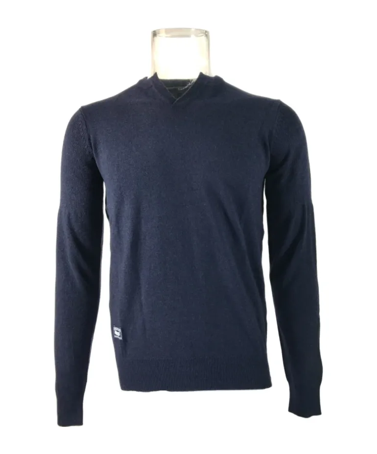 Long-Sleeved Contrasting Sweater
