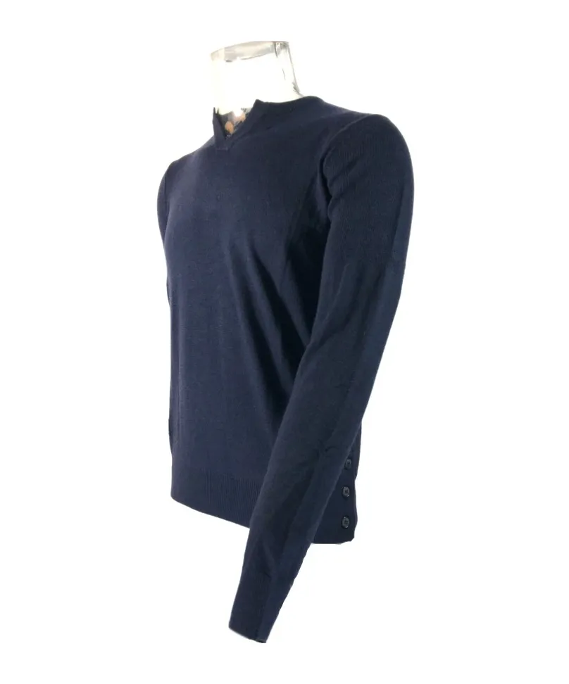 Long-Sleeved Contrasting Sweater