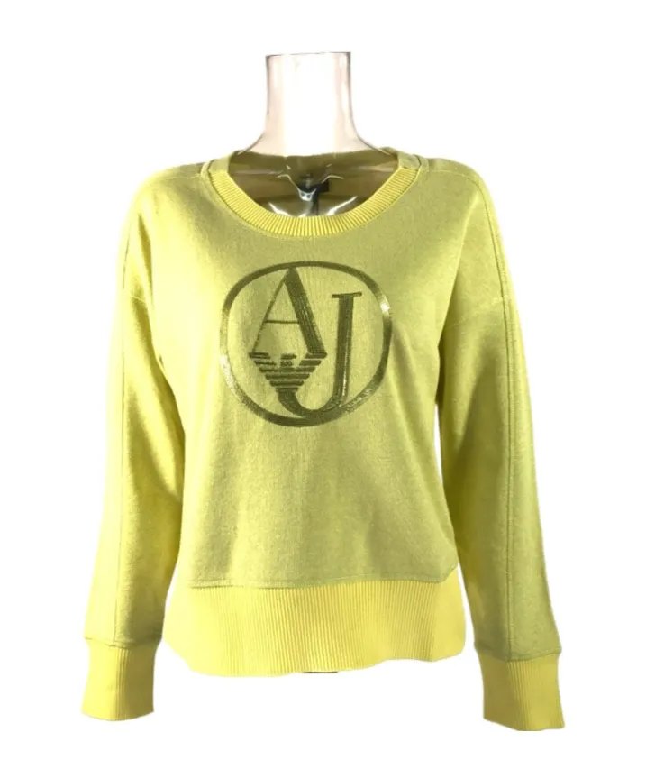 Round-Neck Long-Sleeved Sweater