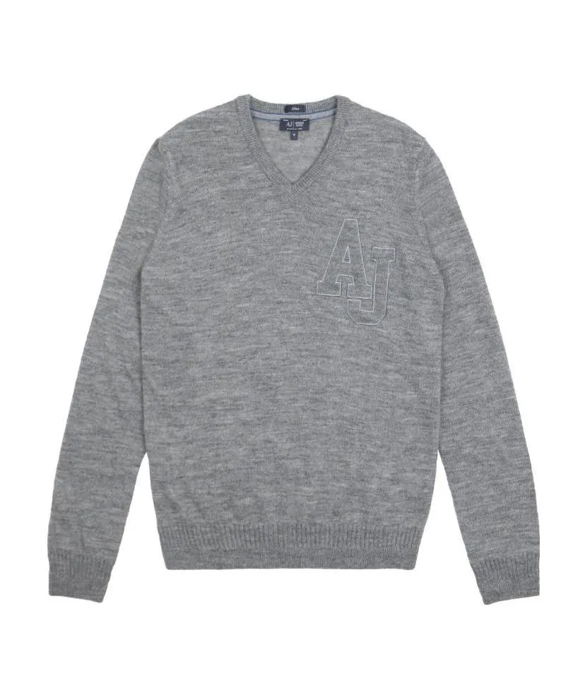 V-Neck Logo Pullover