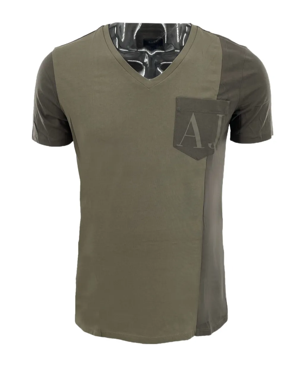 V-Neck Short-Sleeved T-Shirt