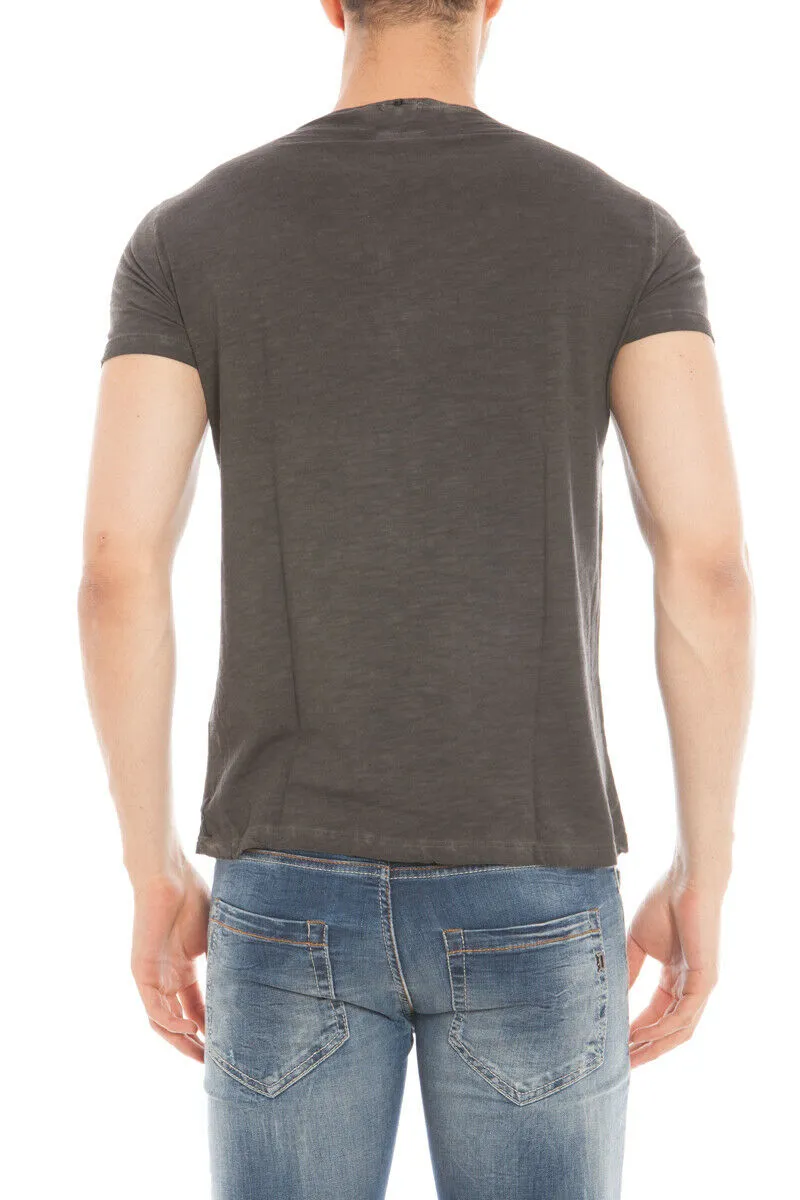 Logo Details T-Shirt