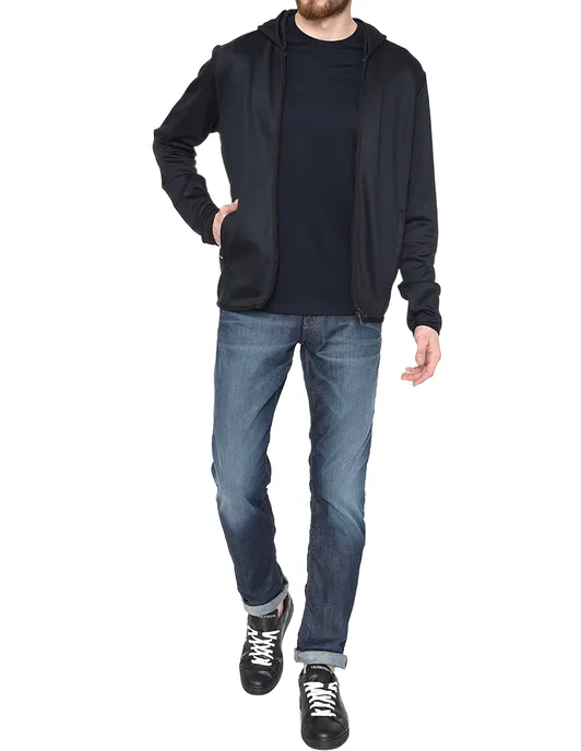 Straight Jeans