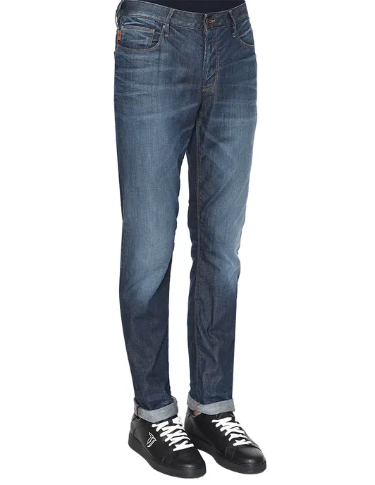 Straight Jeans