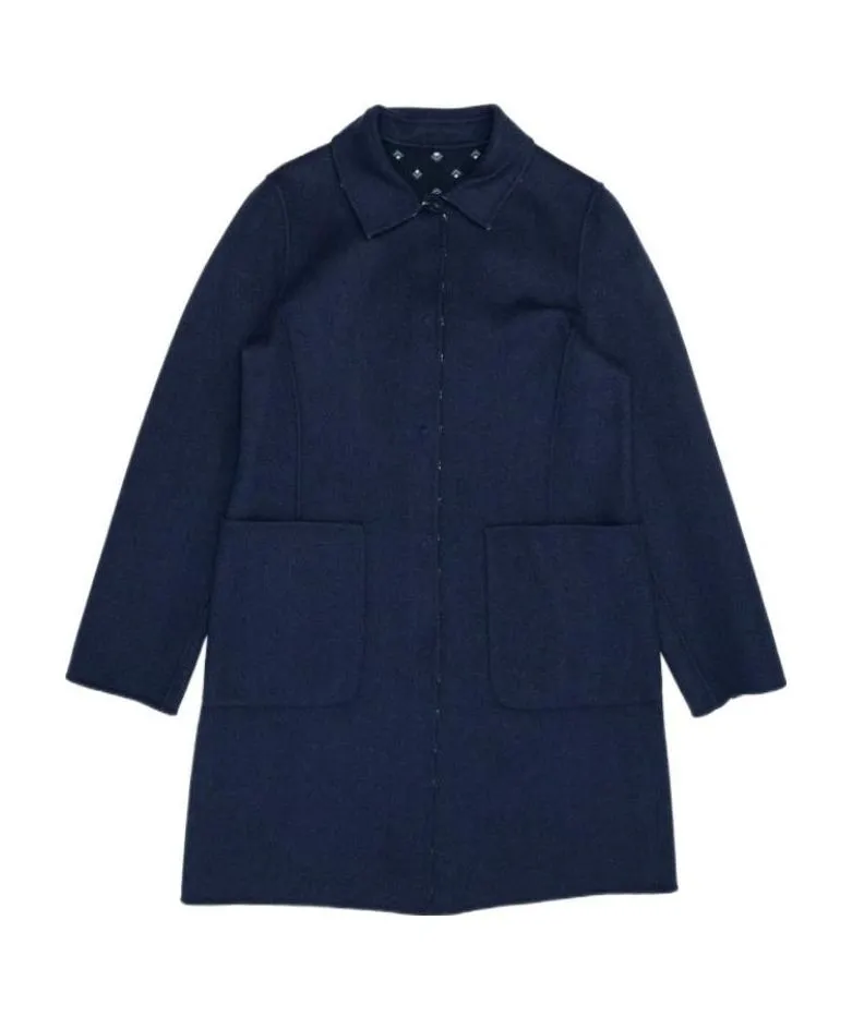 Logo Coat