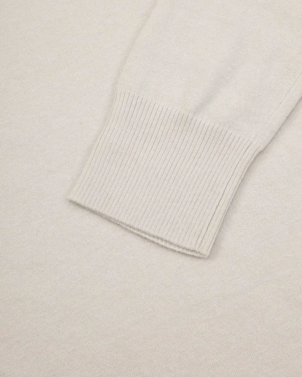 Round-Neck Long-Sleeved Pullover