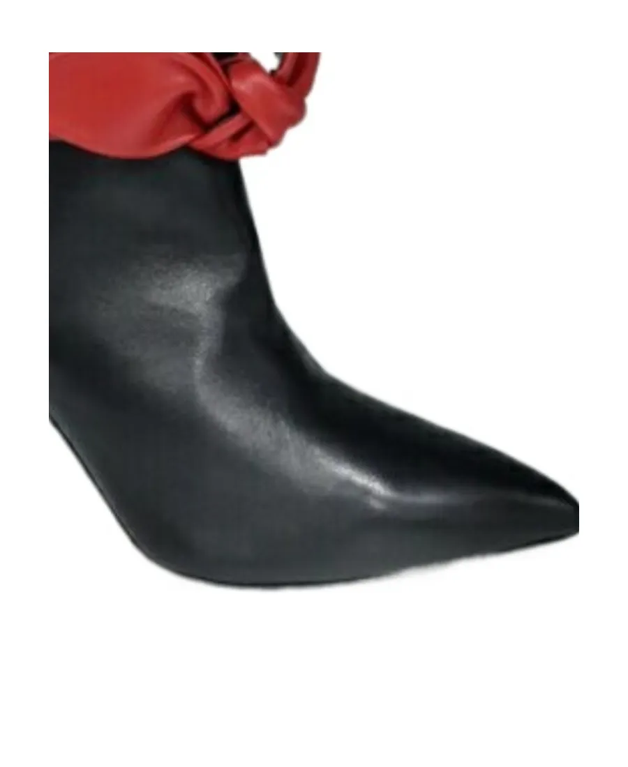Black Pointed Boots