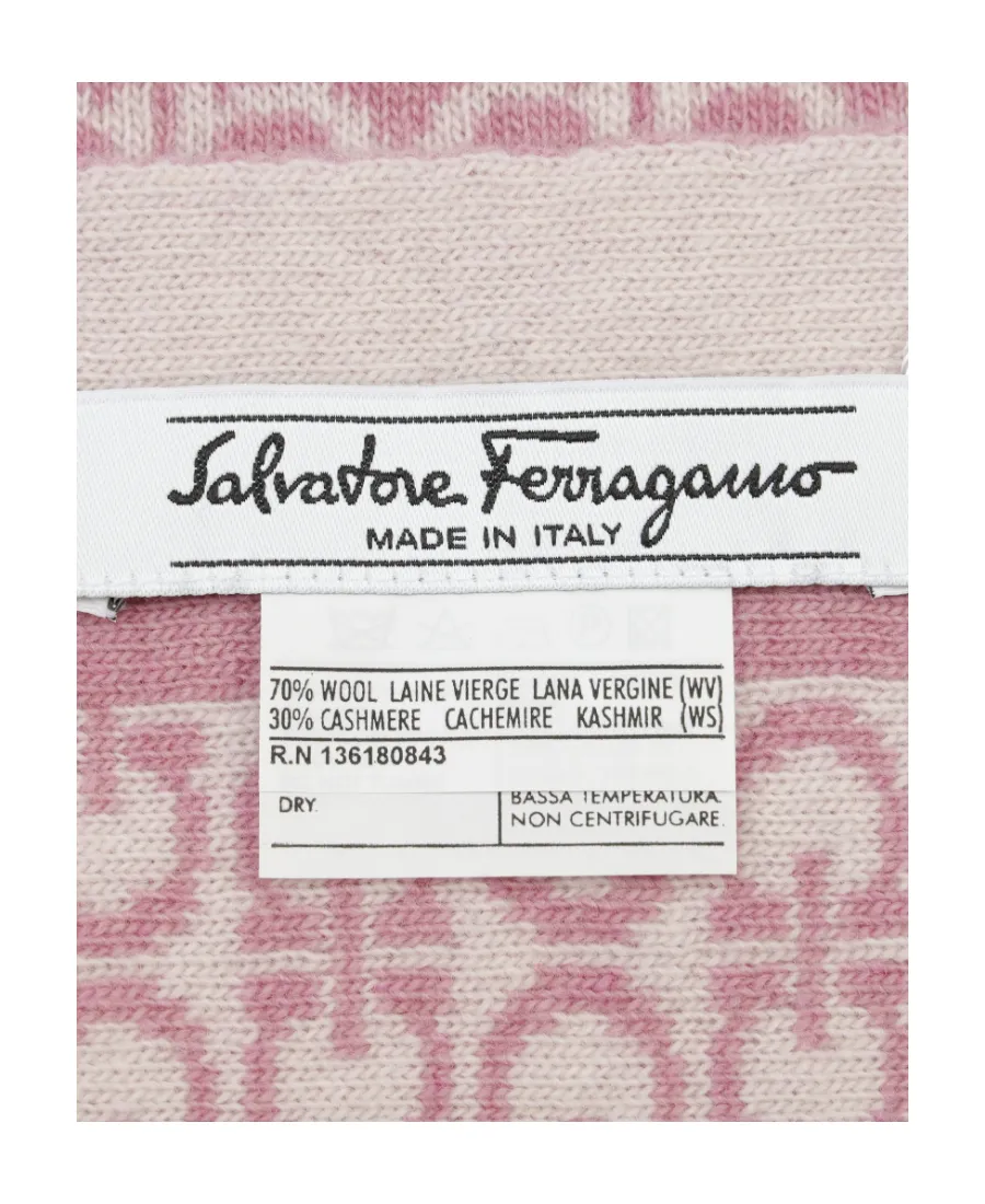 Logo Scarf