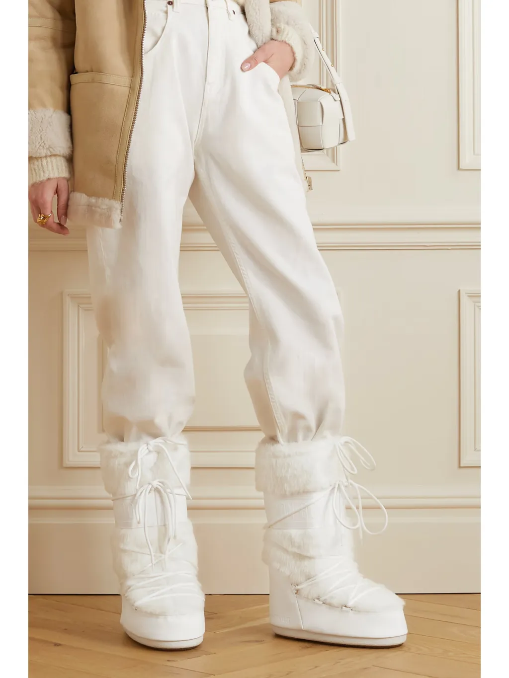 Round-Toe Snow Boots