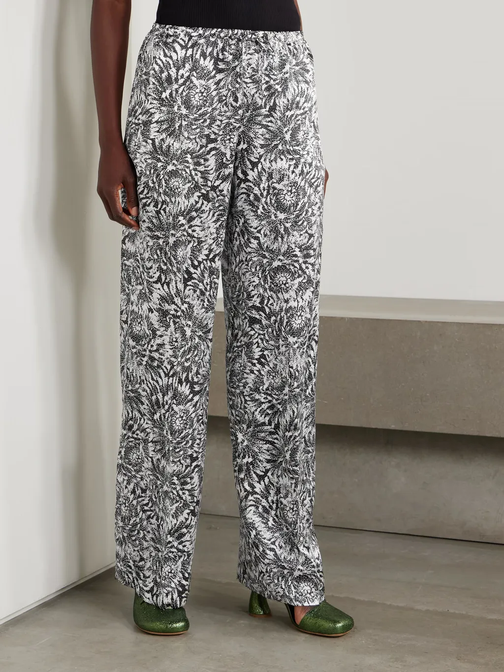 Elastic Waist Casual Pants