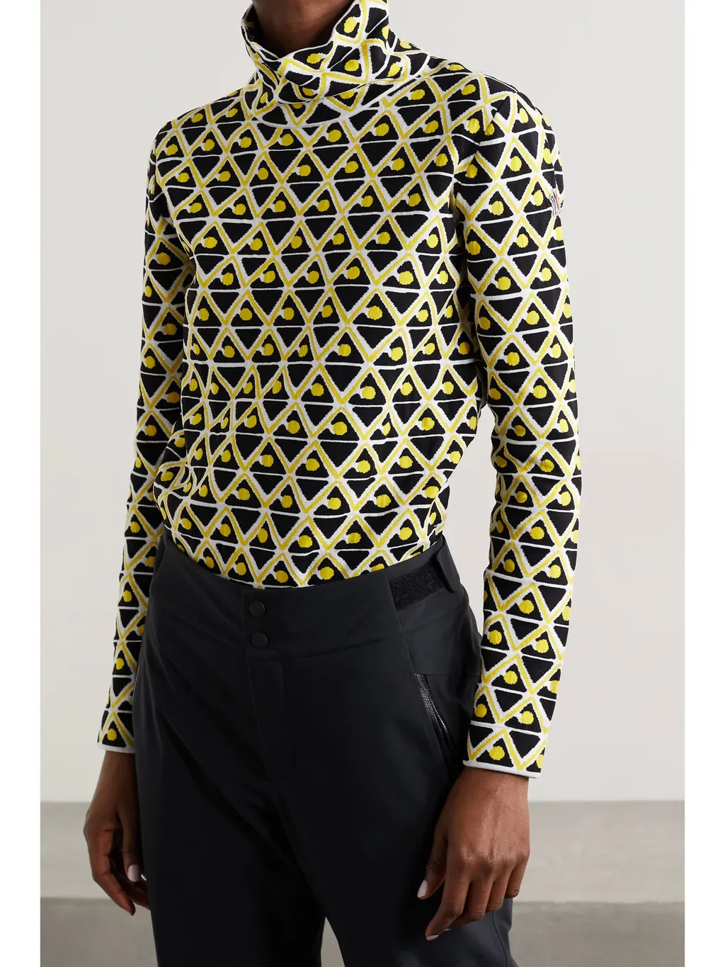 Long-Sleeved Knitwear
