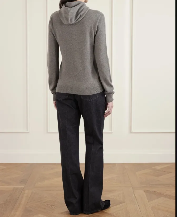 Long-Sleeved Knitwear
