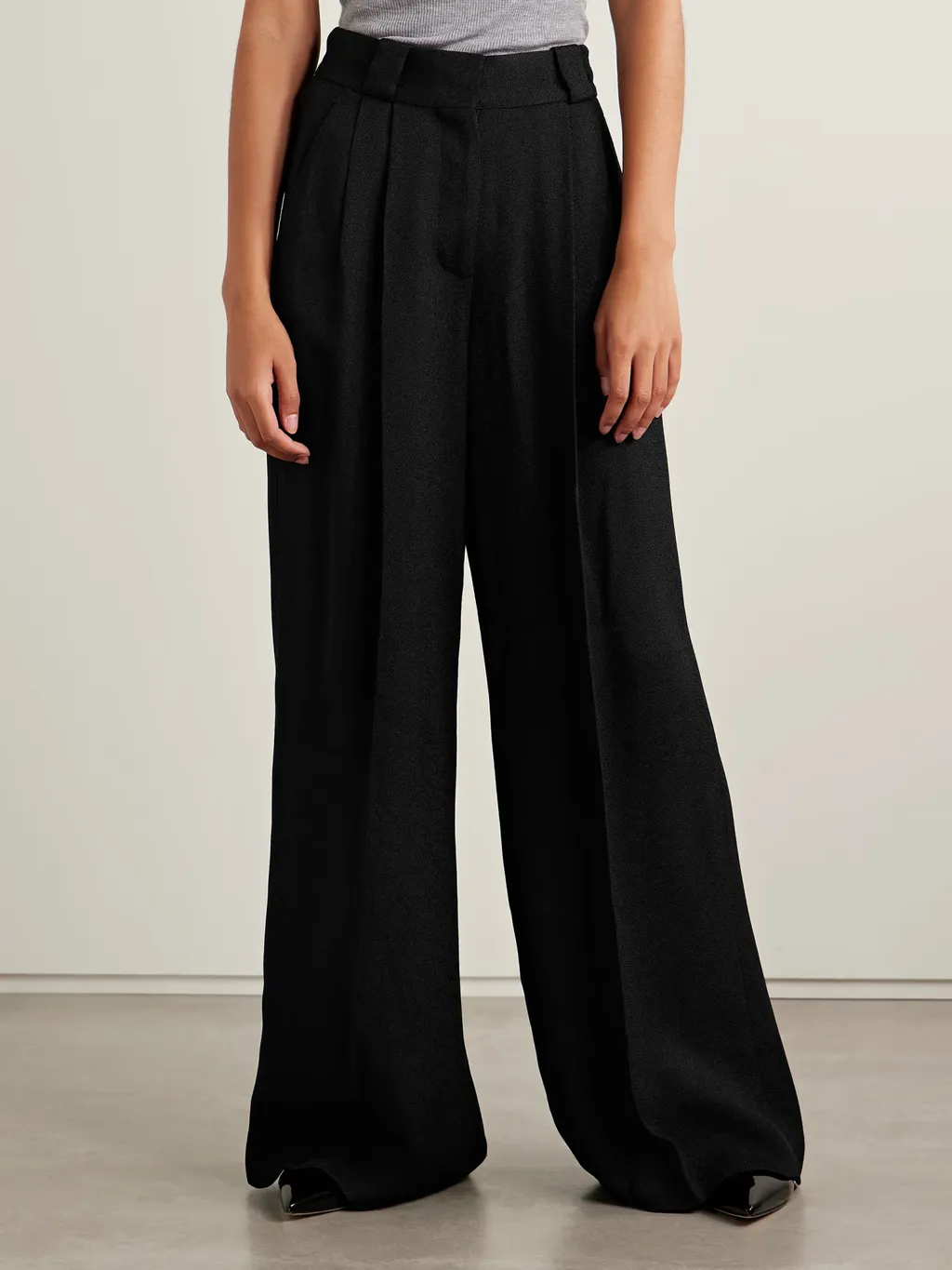 Husi Pleated Crepe Straight-Leg Pants