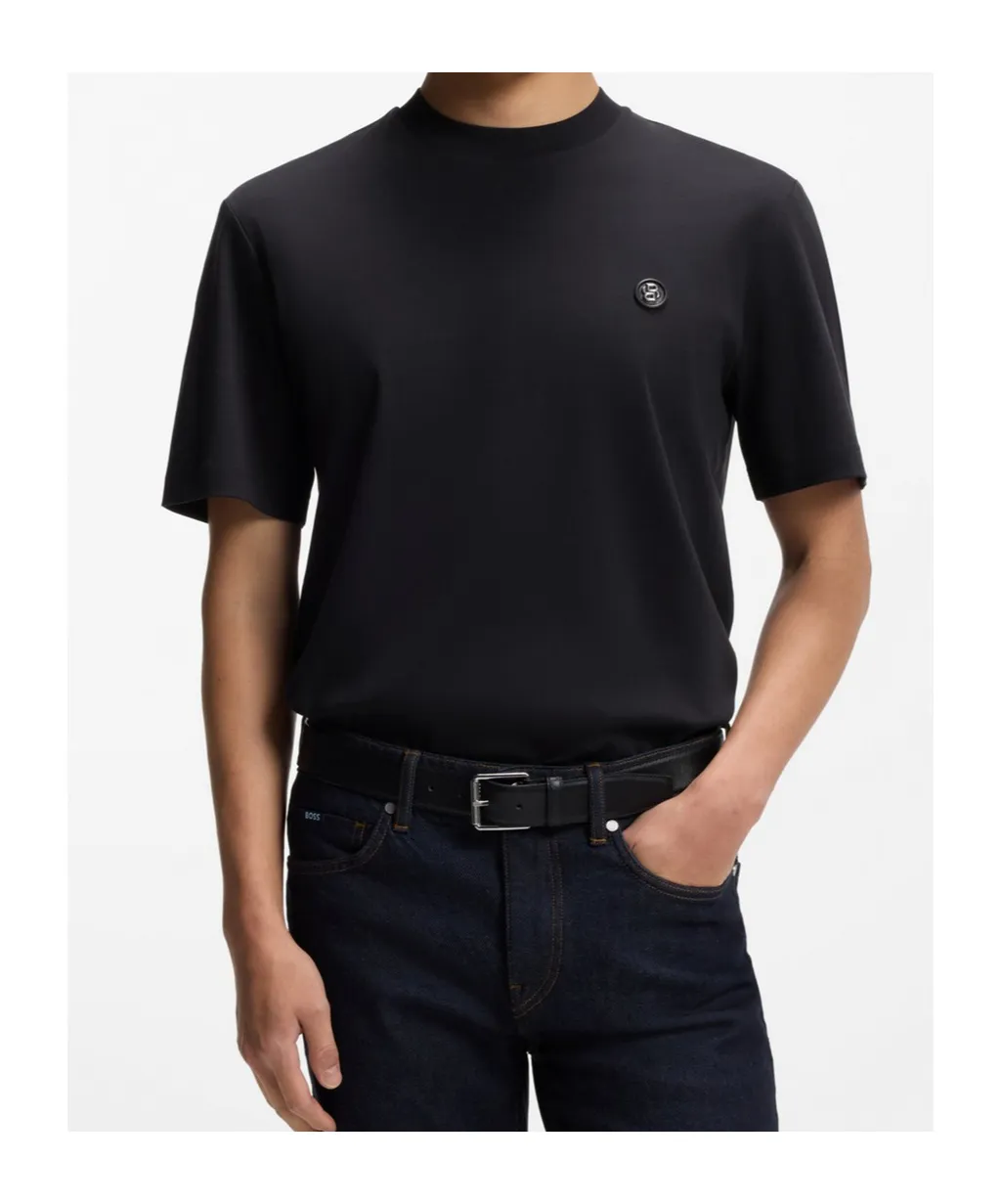 Round-Neck Appliqué T-Shirt