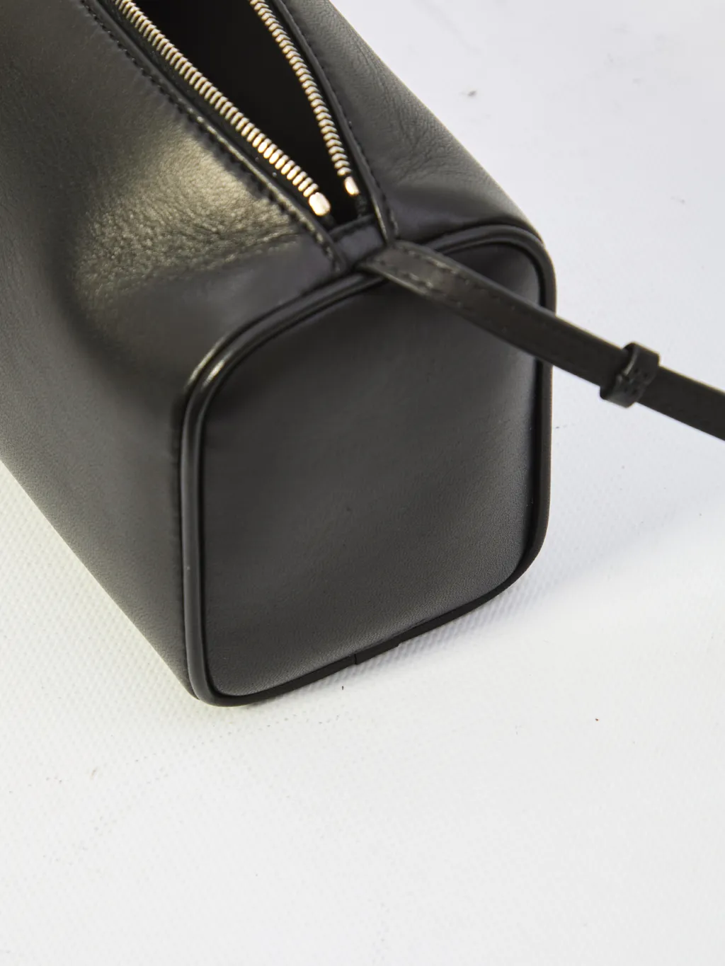 Zip Cross Bag