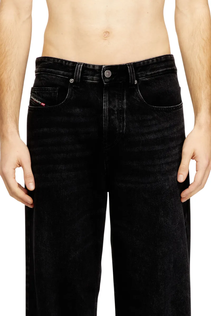 Diesel 2001 D-Macro 09P09 Relaxed Jeans