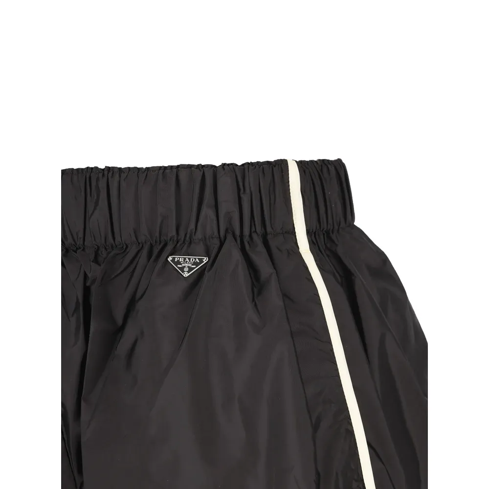 Triangle-Logo Shorts