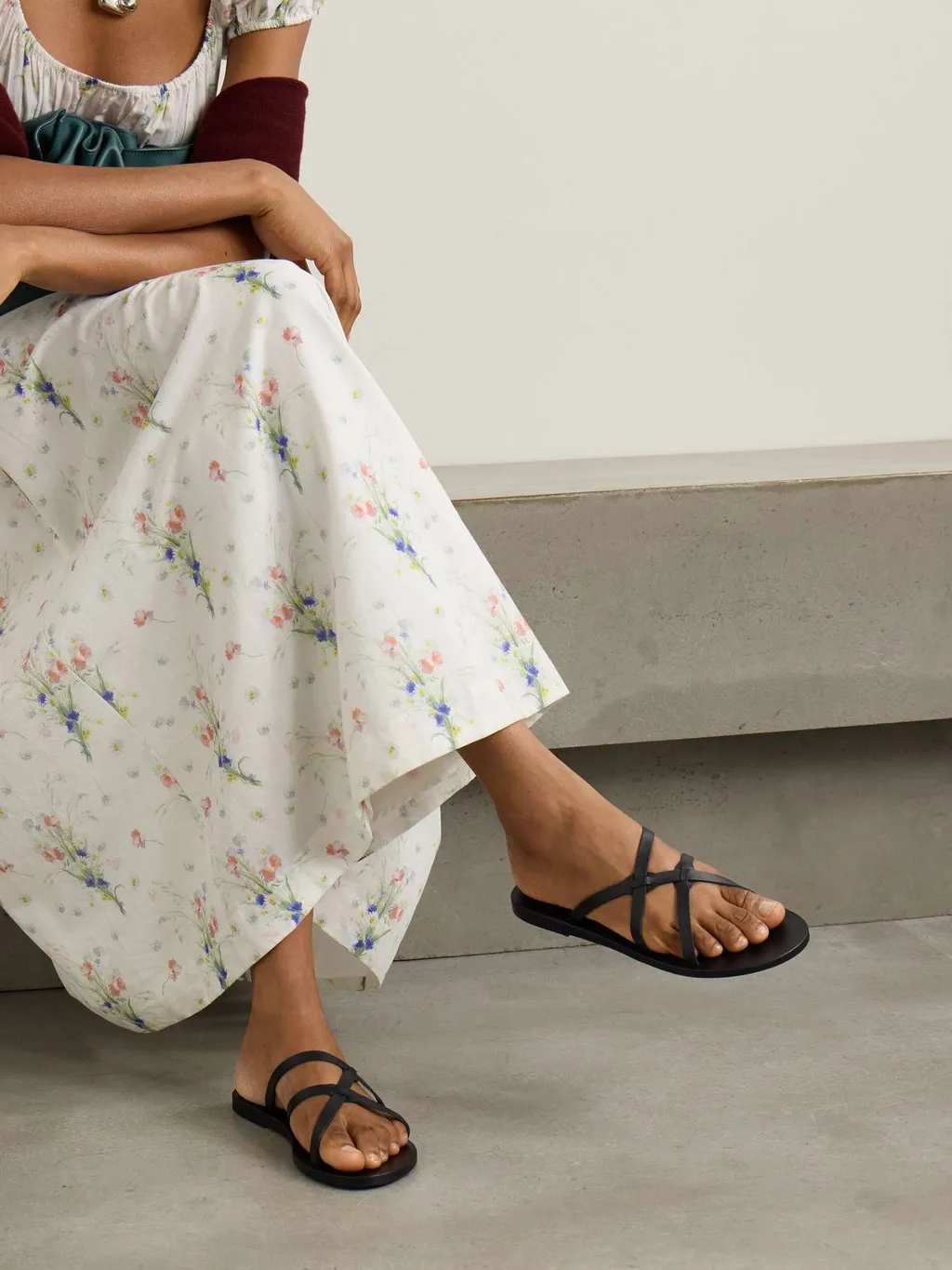 Egopi Slippers