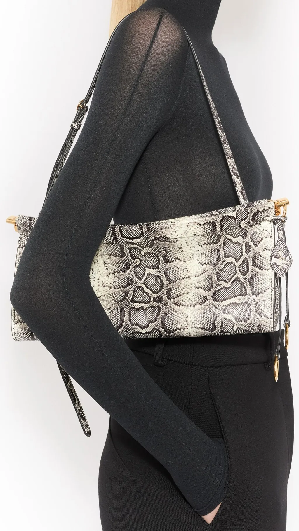 Alaa Le Click East West Medium Shoulder Bag