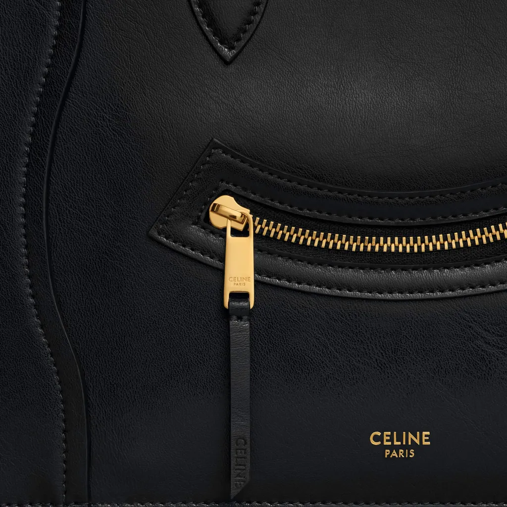 Medium Pouch In Glossy Calfskin