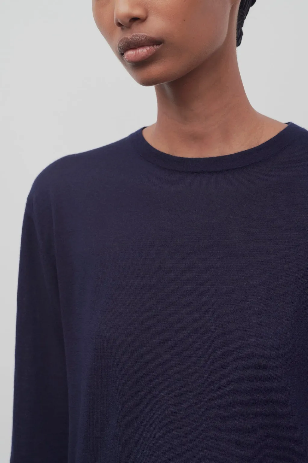 Long-Sleeved Round-Neck Top