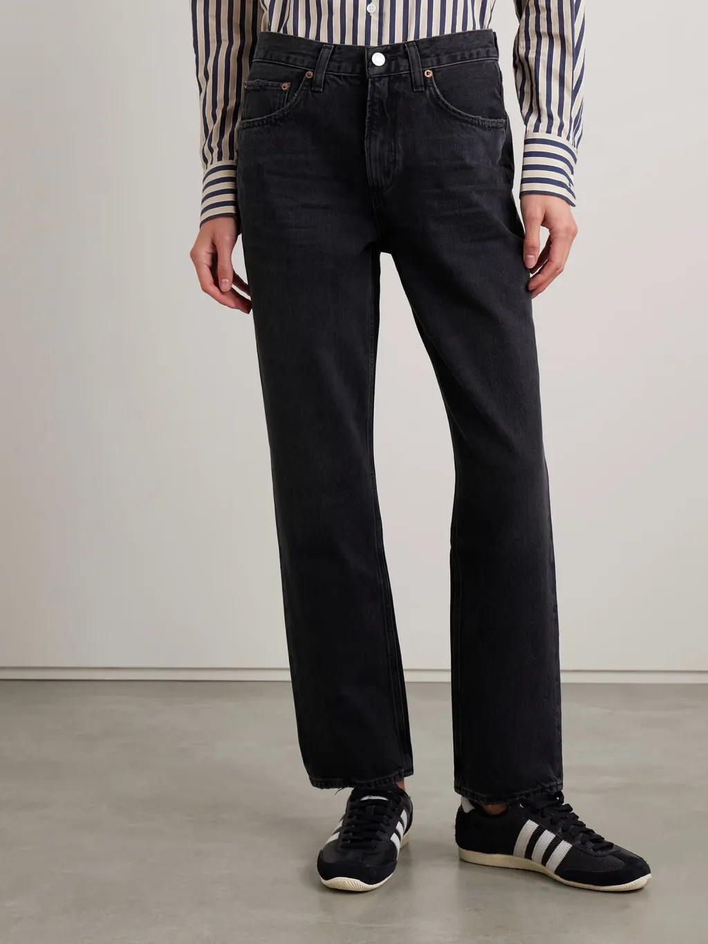 Straight Jeans