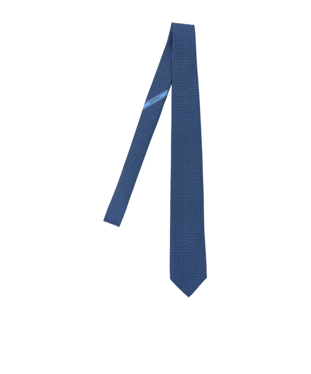 Pointed Tie