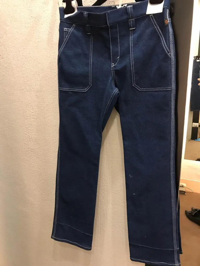 Color-Blocking Straight Jeans