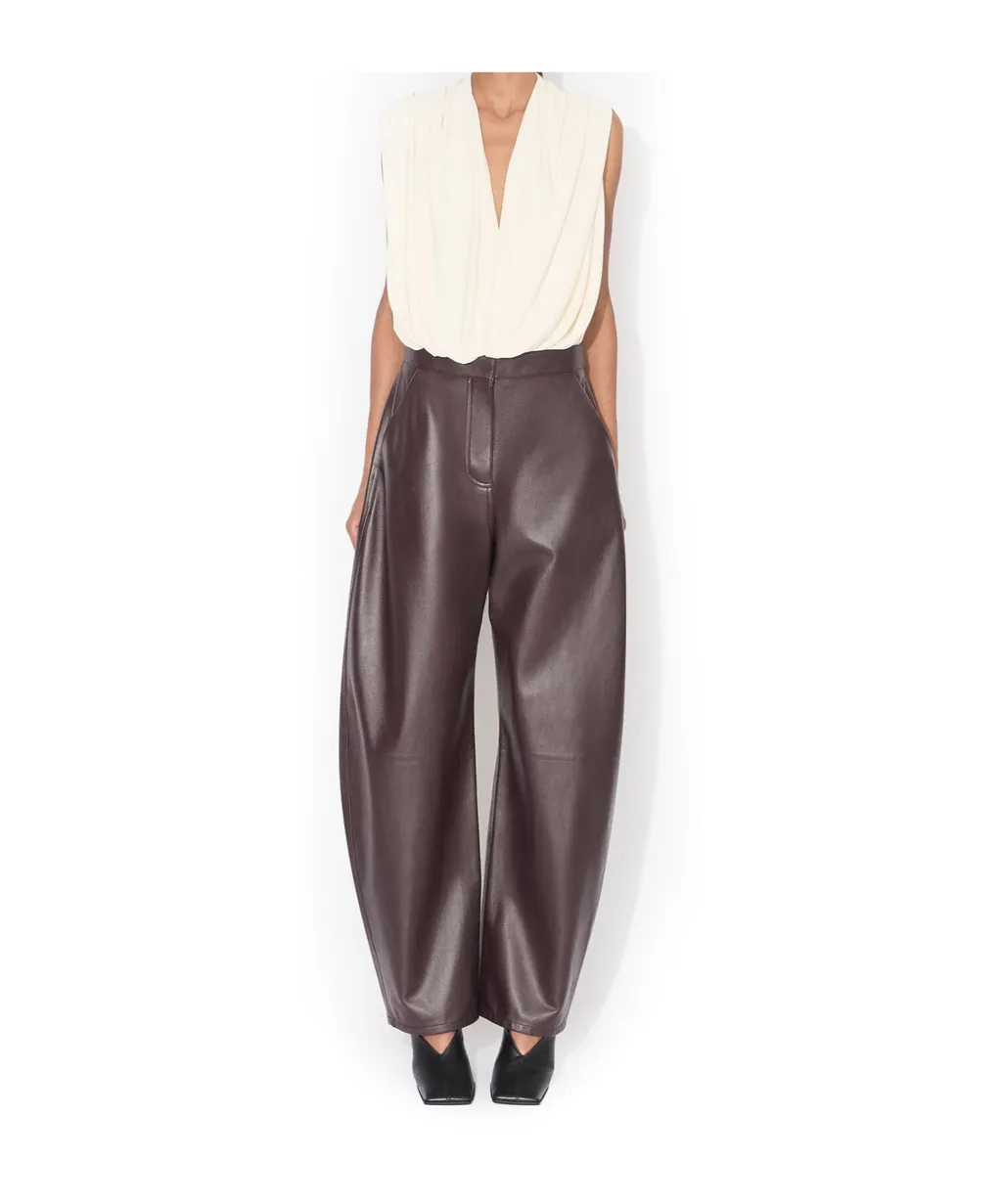 Hooded Tight-Fitting Jacket