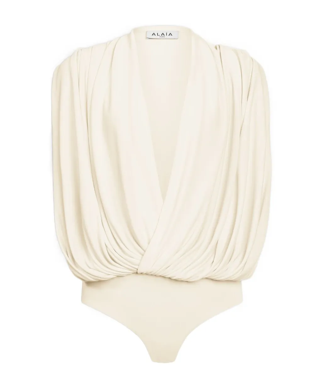 Hooded Tight-Fitting Jacket