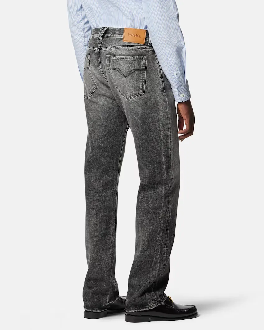 Versace Logo-Patch Loose Jeans