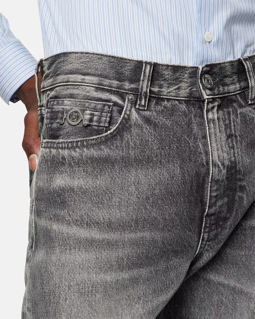 Versace Logo-Patch Loose Jeans